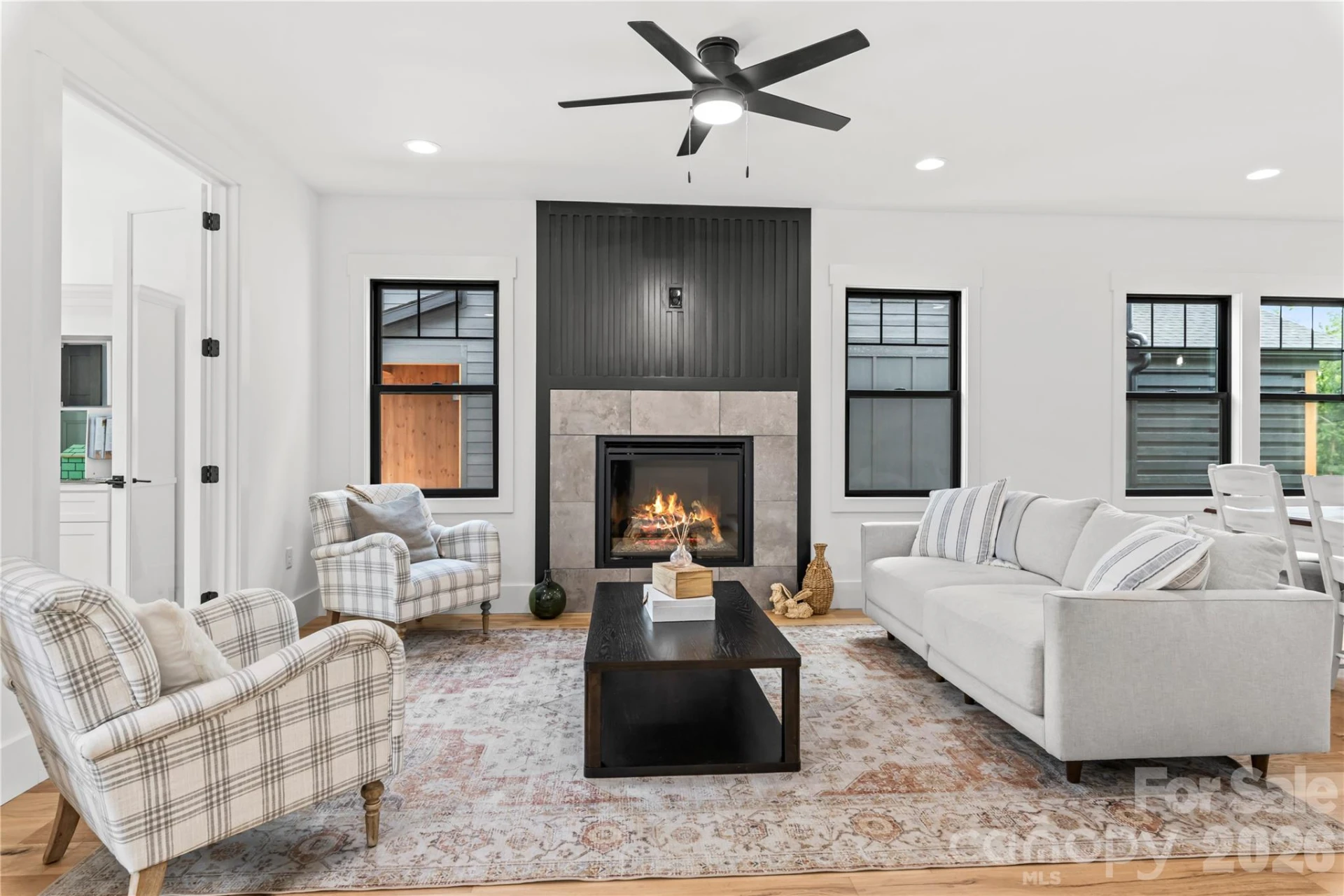 93 Martha Avenue #10 - Photo 2