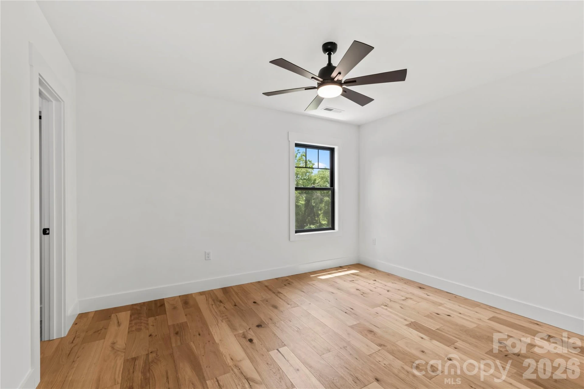 93 Martha Avenue #10 - Photo 17