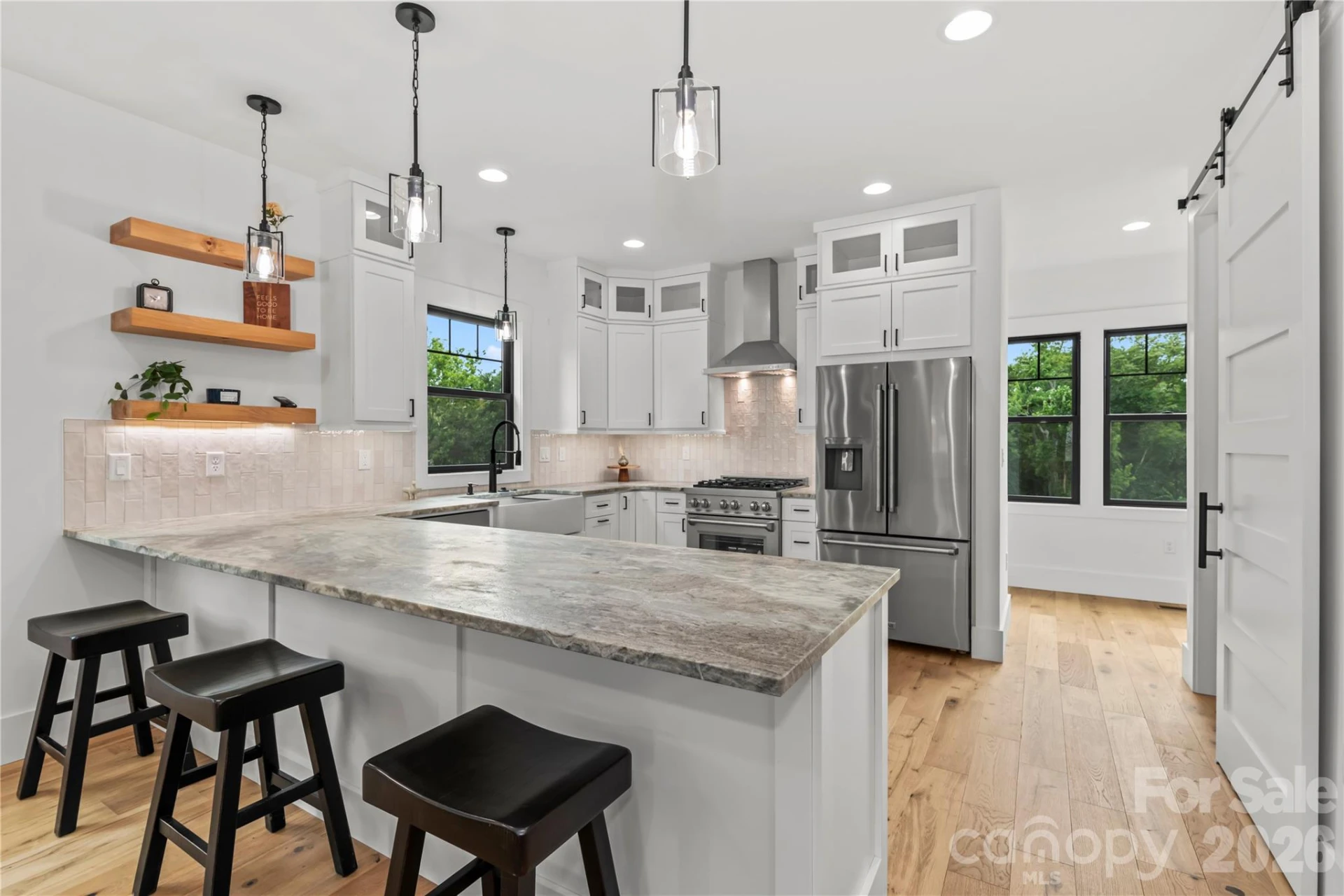 93 Martha Avenue #10 - Photo 3