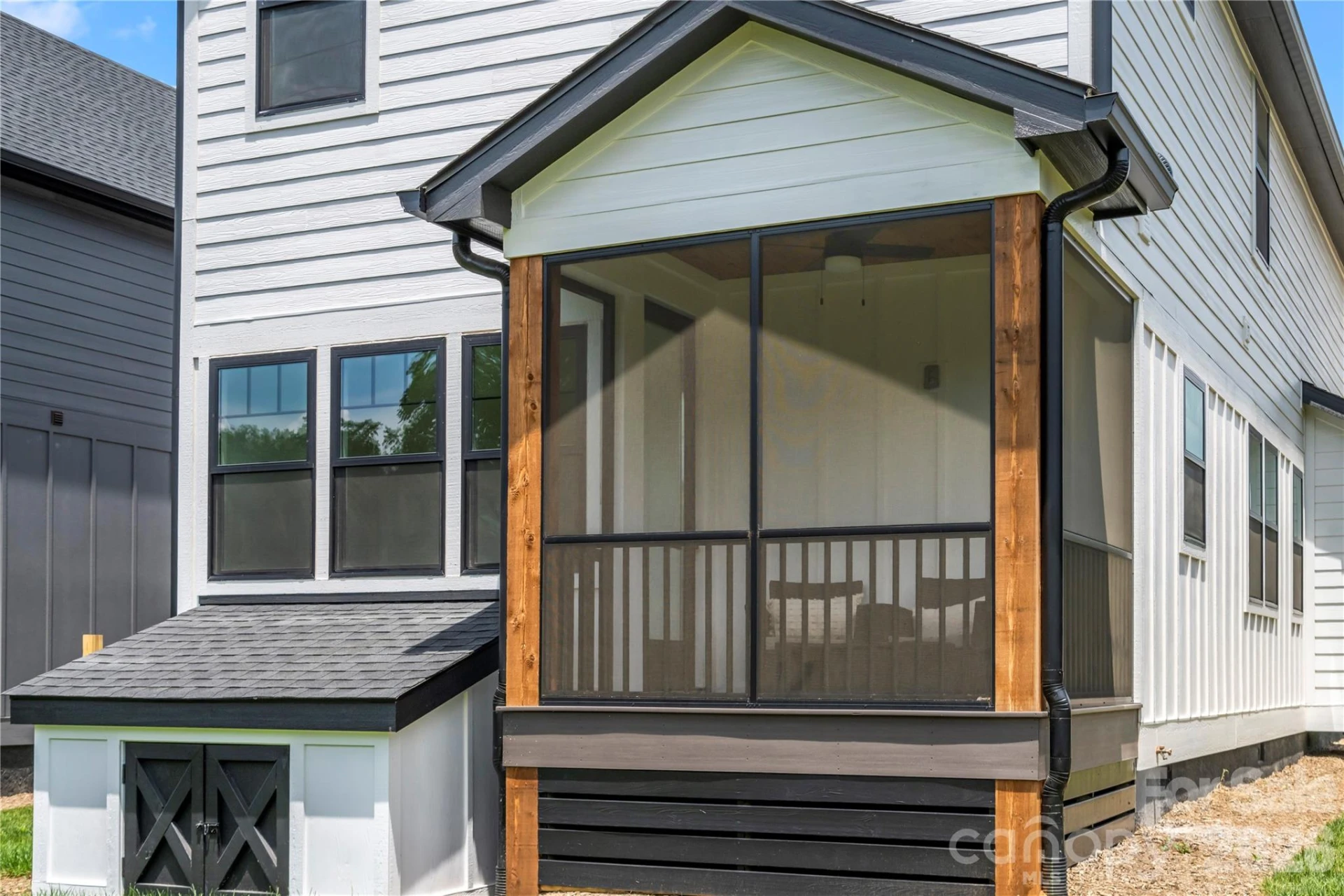 93 Martha Avenue #10 - Photo 22