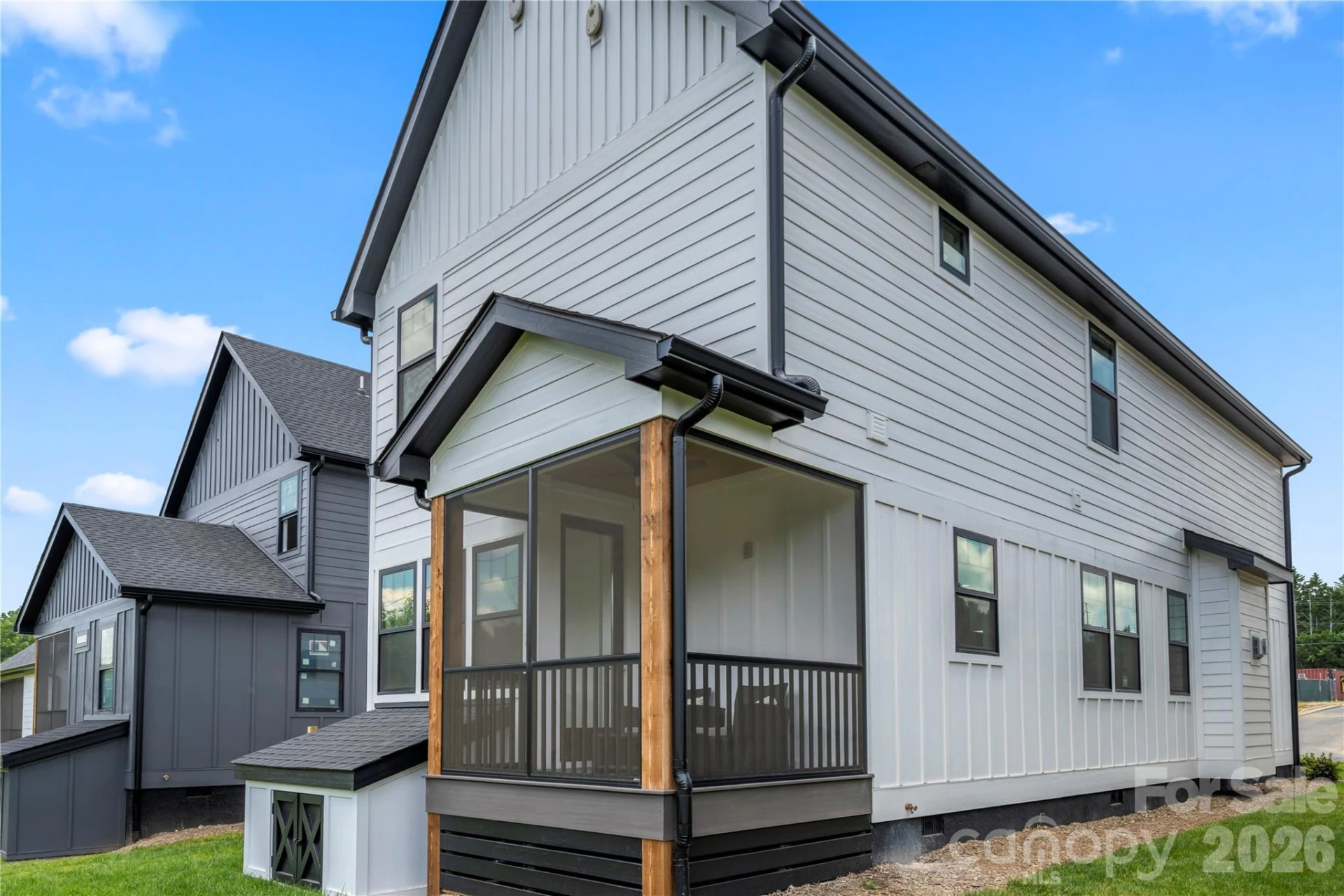 93 Martha Avenue #10 - Photo 24