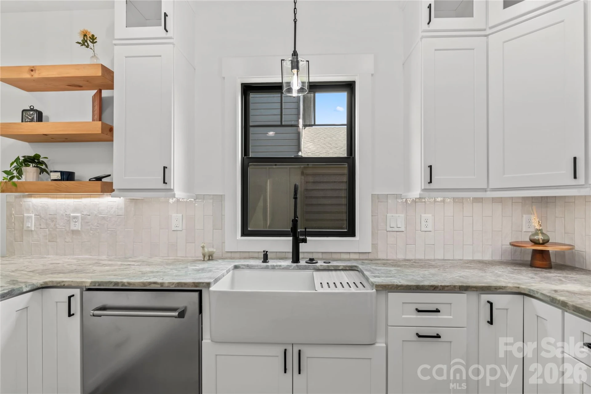 93 Martha Avenue #10 - Photo 6