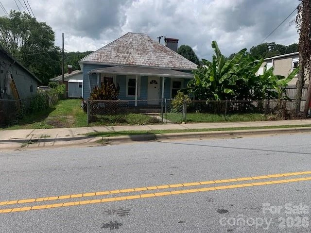 28 W CHESTNUT Street - Photo 2