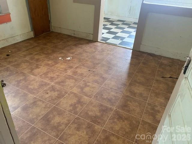 28 W CHESTNUT Street - Photo 11