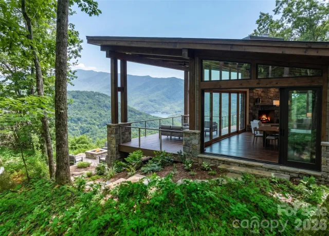 8 White Birch Court, Black Mountain, NC, 28711