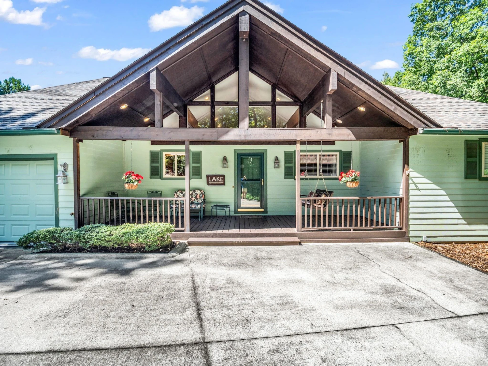 203 Treetops Lane - Photo 2