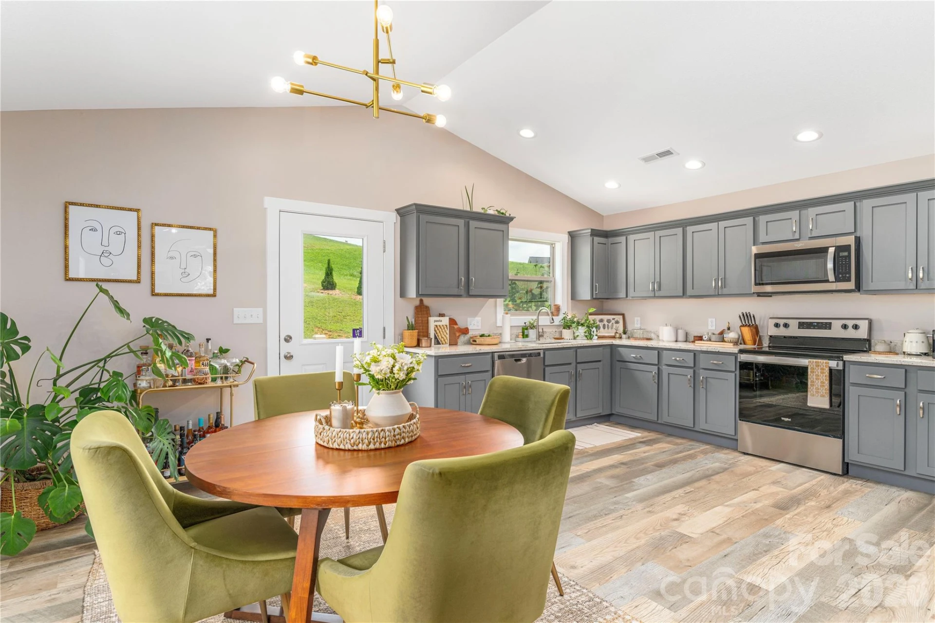 38 Sunrise Drive - Photo 10