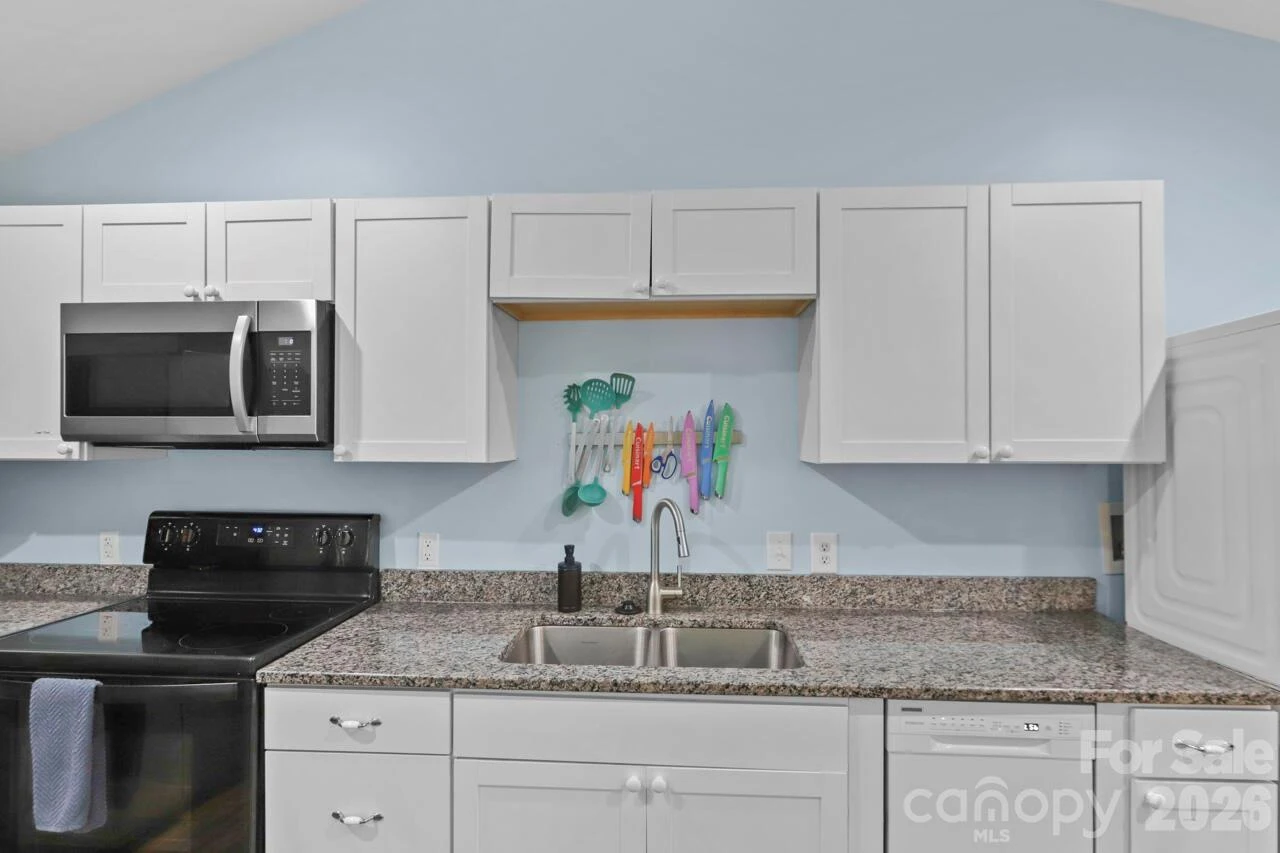 548 Cherry Mountain Street - Photo 12