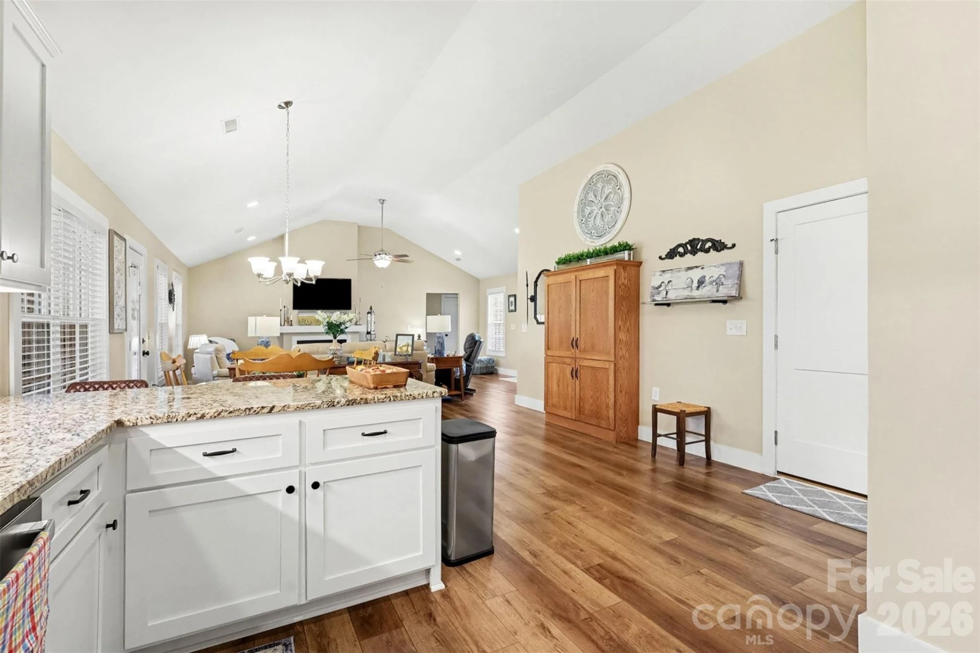 105 Kingston Place - Photo 17