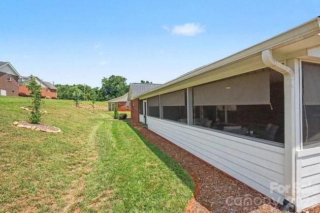 105 Kingston Place - Photo 33