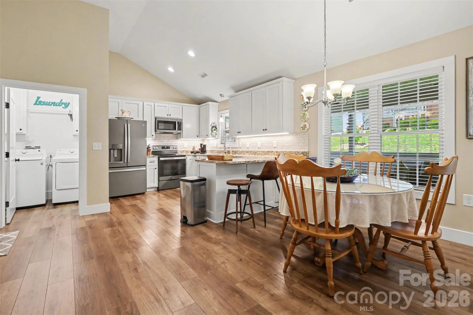 105 Kingston Place - Photo 6