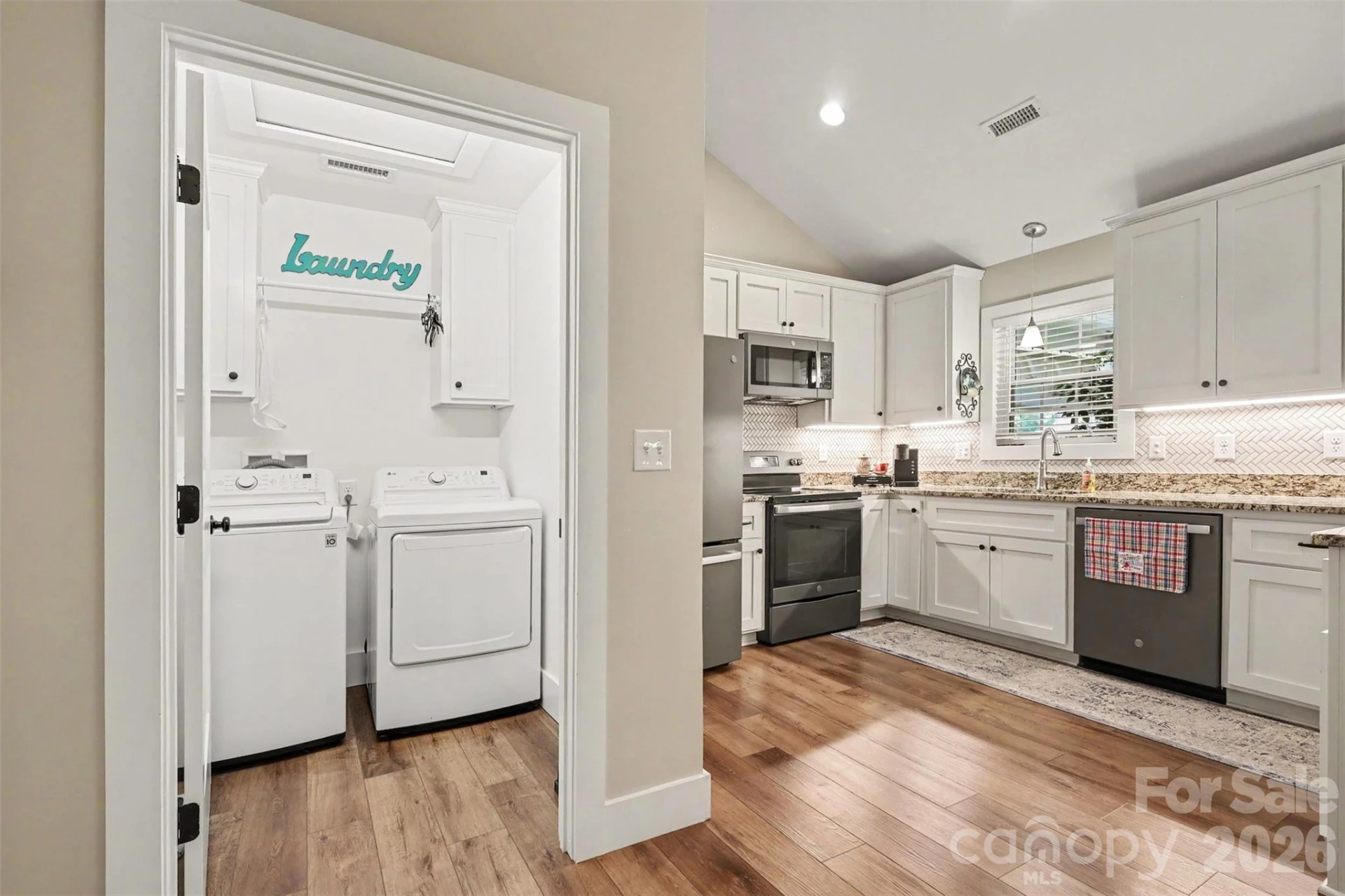105 Kingston Place - Photo 9