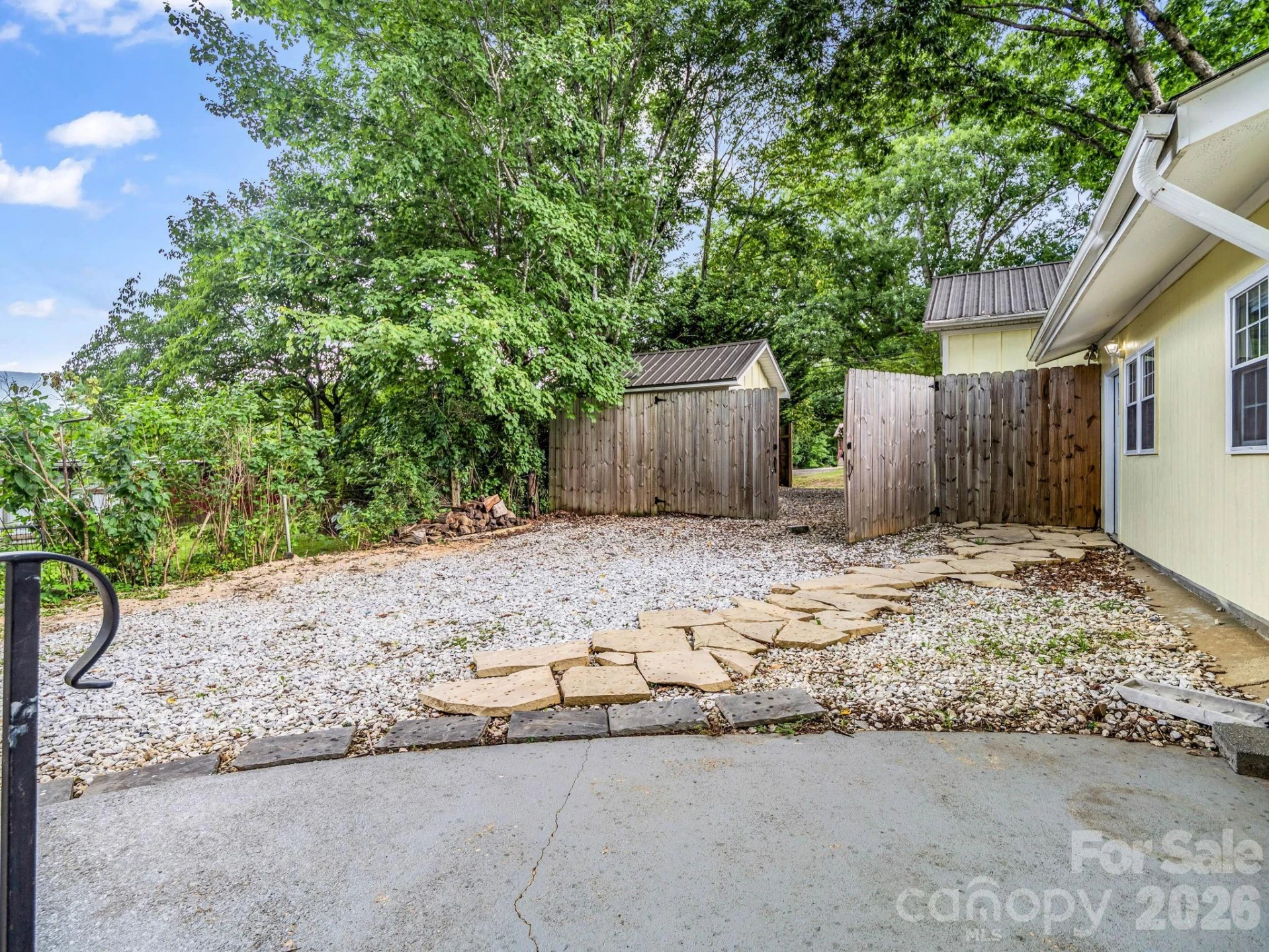 407 Hiawassee Avenue - Photo 22