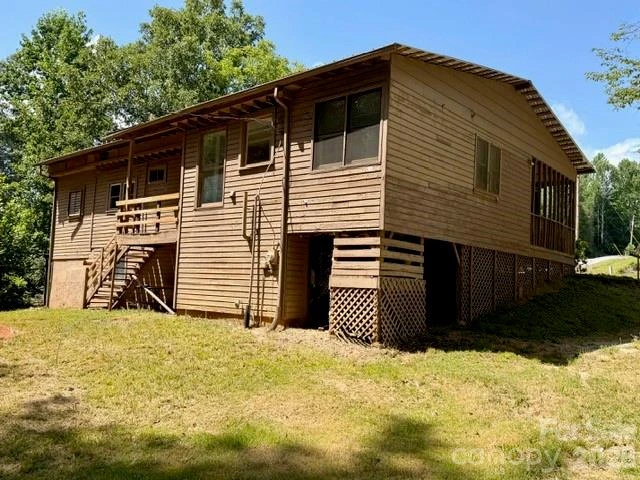 584 Groves Road - Photo 17