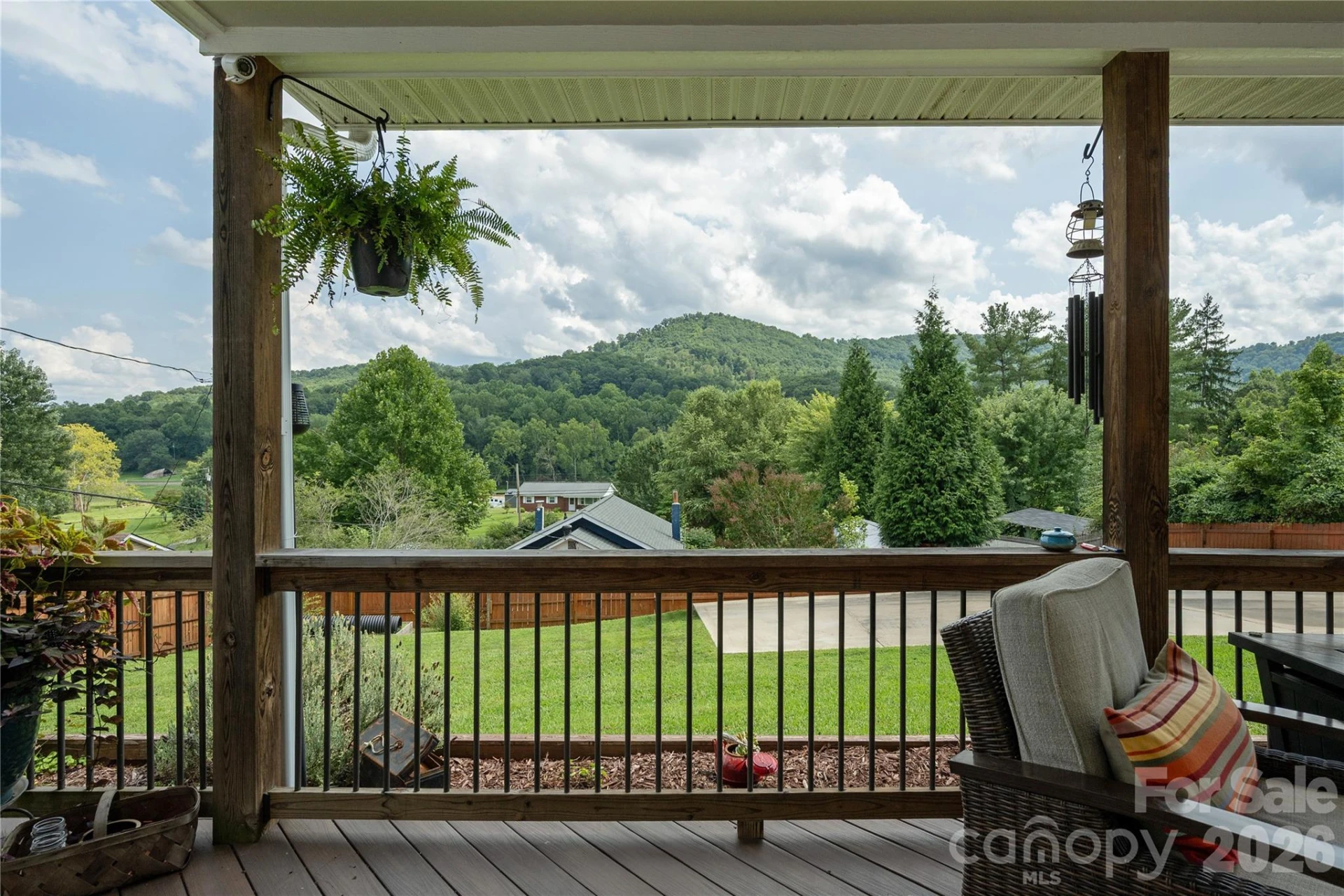 8 Blaines Way - Photo 4