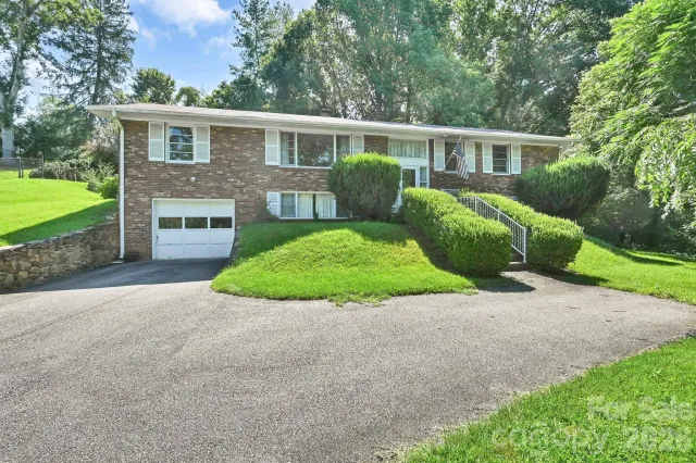 28 Glenview Road