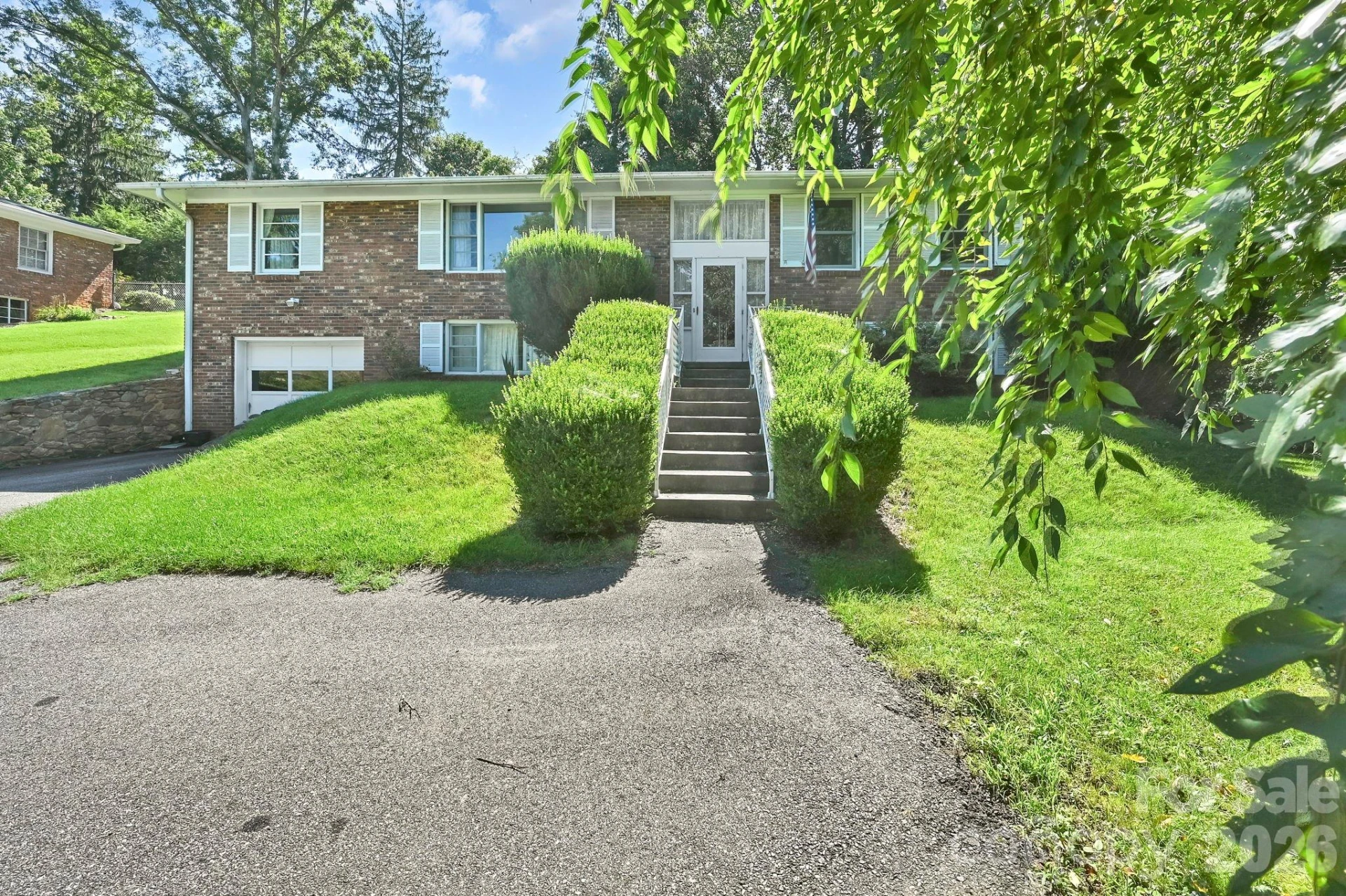 28 Glenview Road - Photo 2