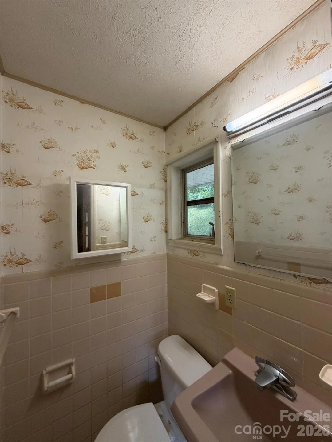 142 Avondale Road - Photo 12
