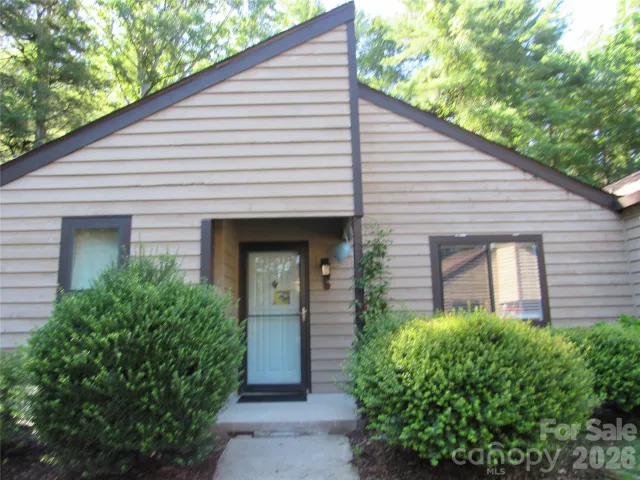 6 Woodlands Drive, Black Mountain, NC, 28711