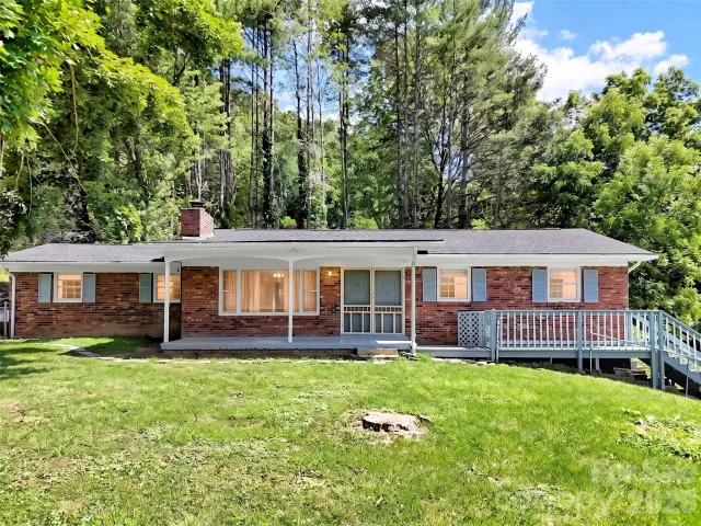 70 Iris Lane, Canton, NC, 28716
