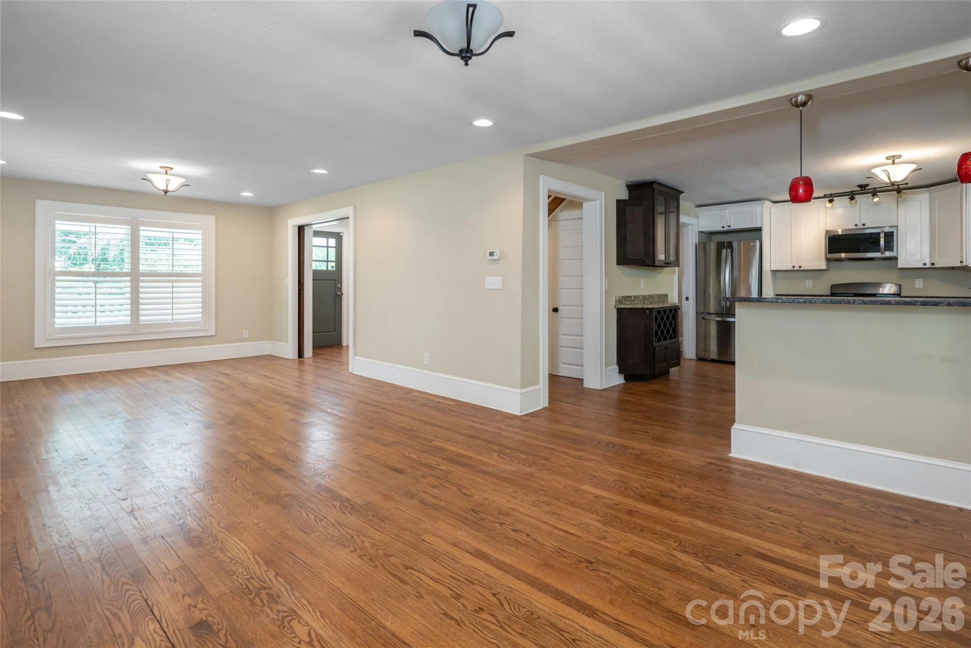 240 S Beaumont Street - Photo 13
