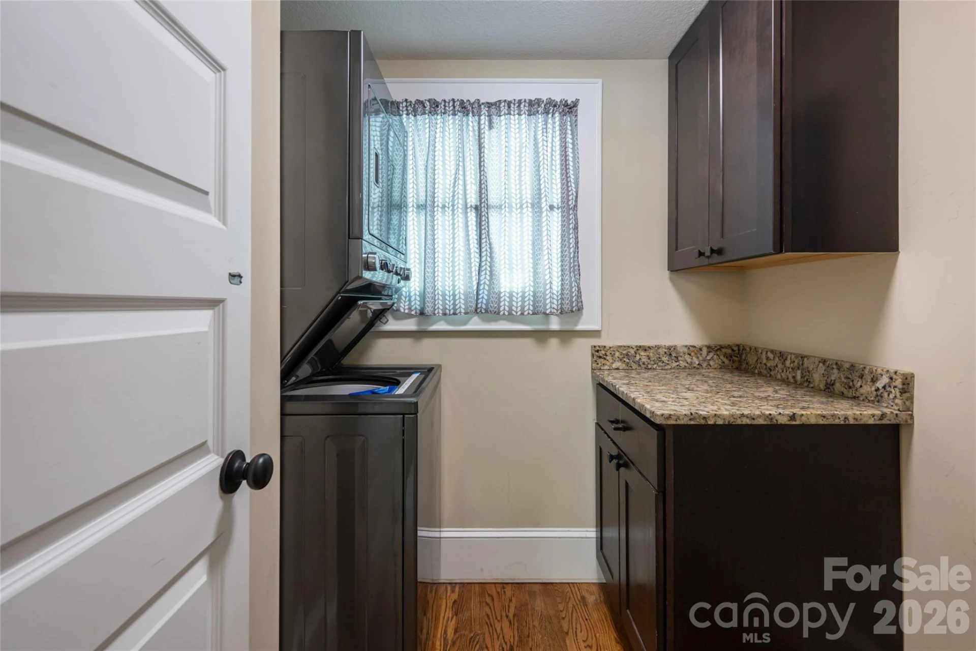 240 S Beaumont Street - Photo 21