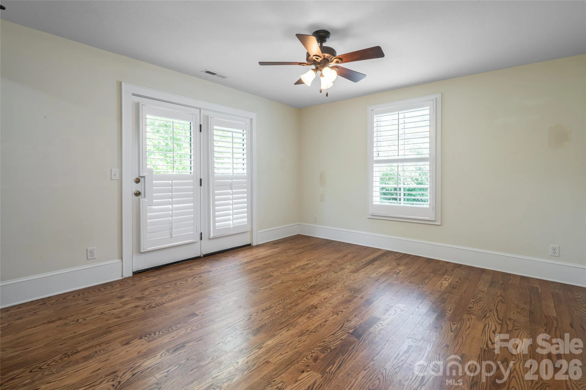 240 S Beaumont Street - Photo 30