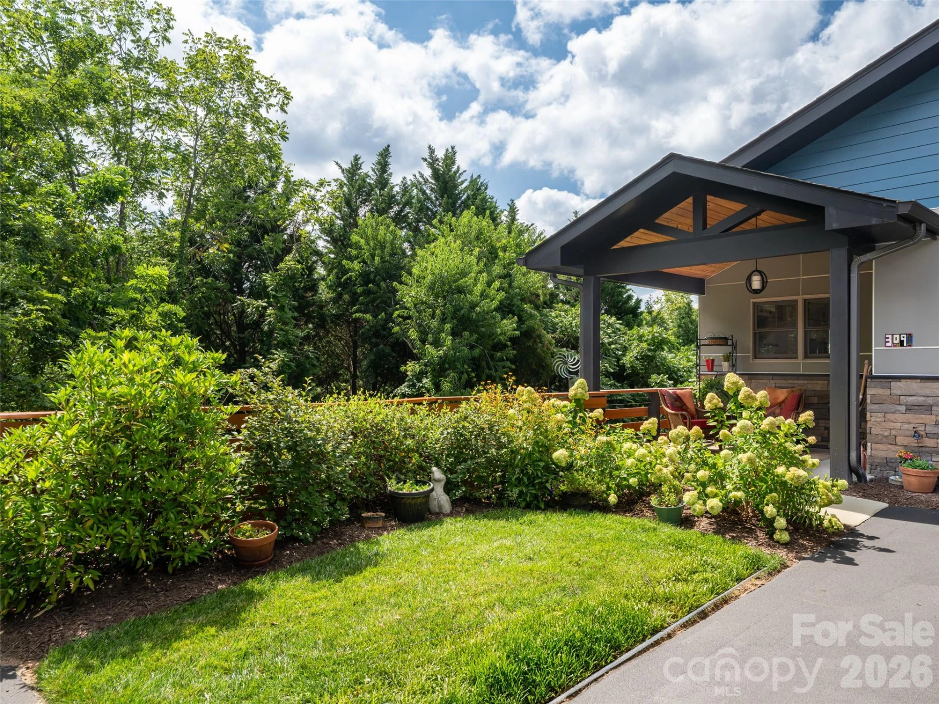 309 Ava Lane - Photo 3