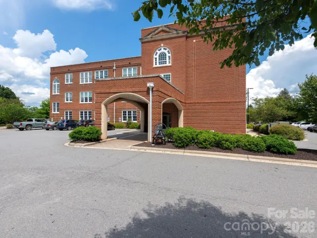 4 Vanderbilt Park Drive, Asheville, NC, 28803