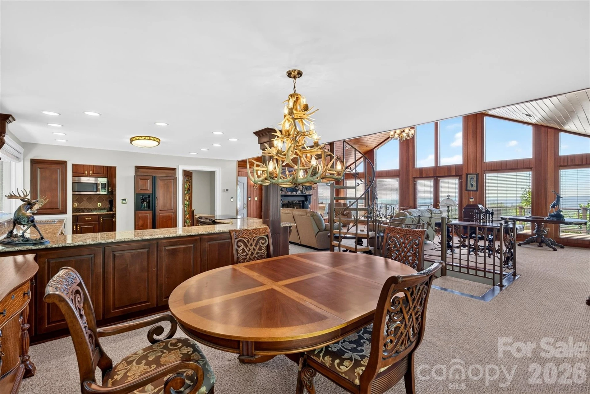 370 Mountain Side Drive - Photo 32