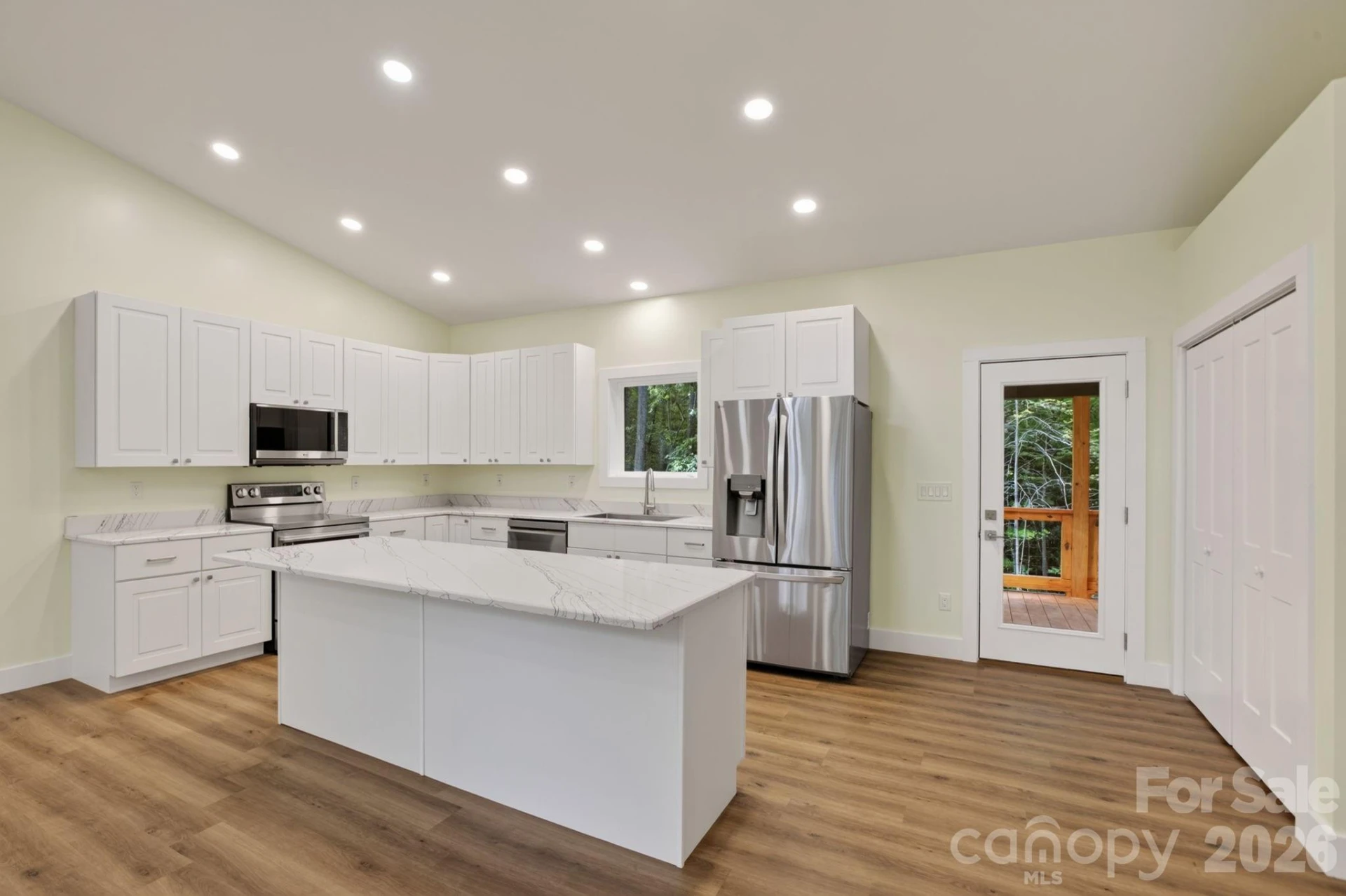 1008 Bell Mountain Road - Photo 7