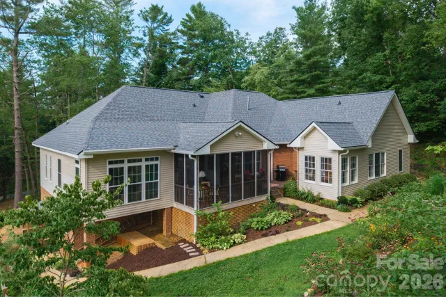 21 Four Oaks Drive, Arden, NC, 28704