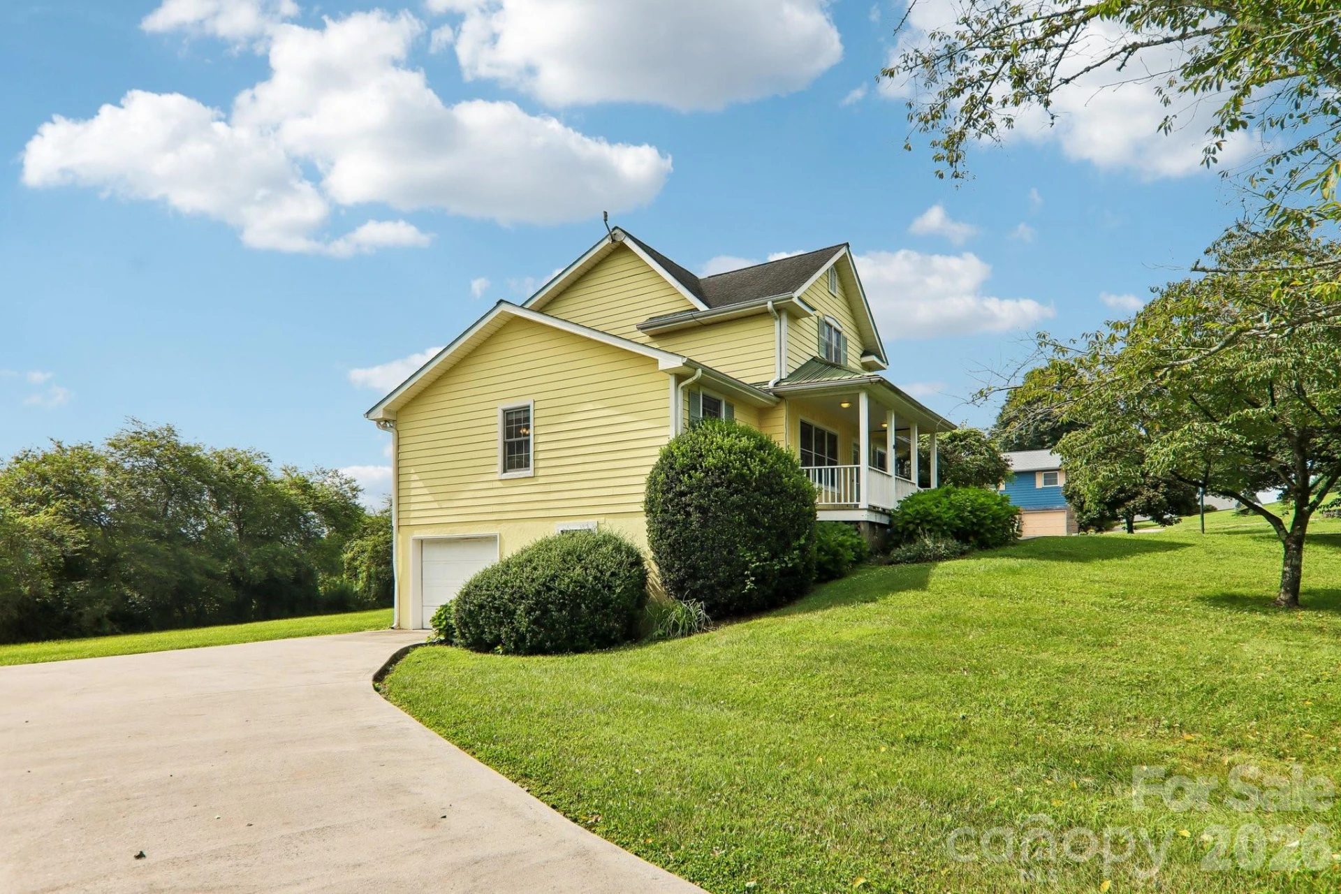 20 Amber Drive - Photo 2