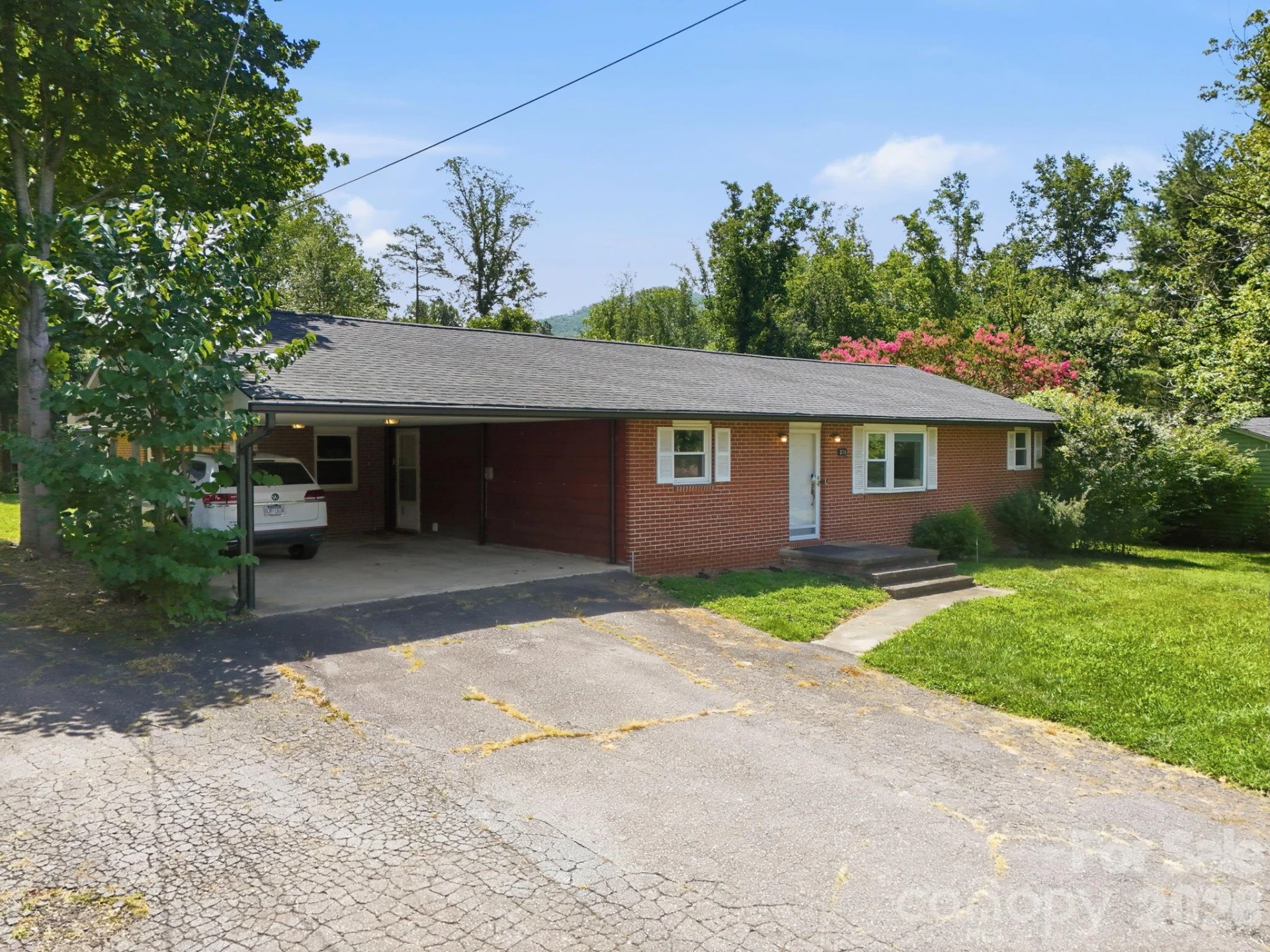376 School Road E - Photo 2