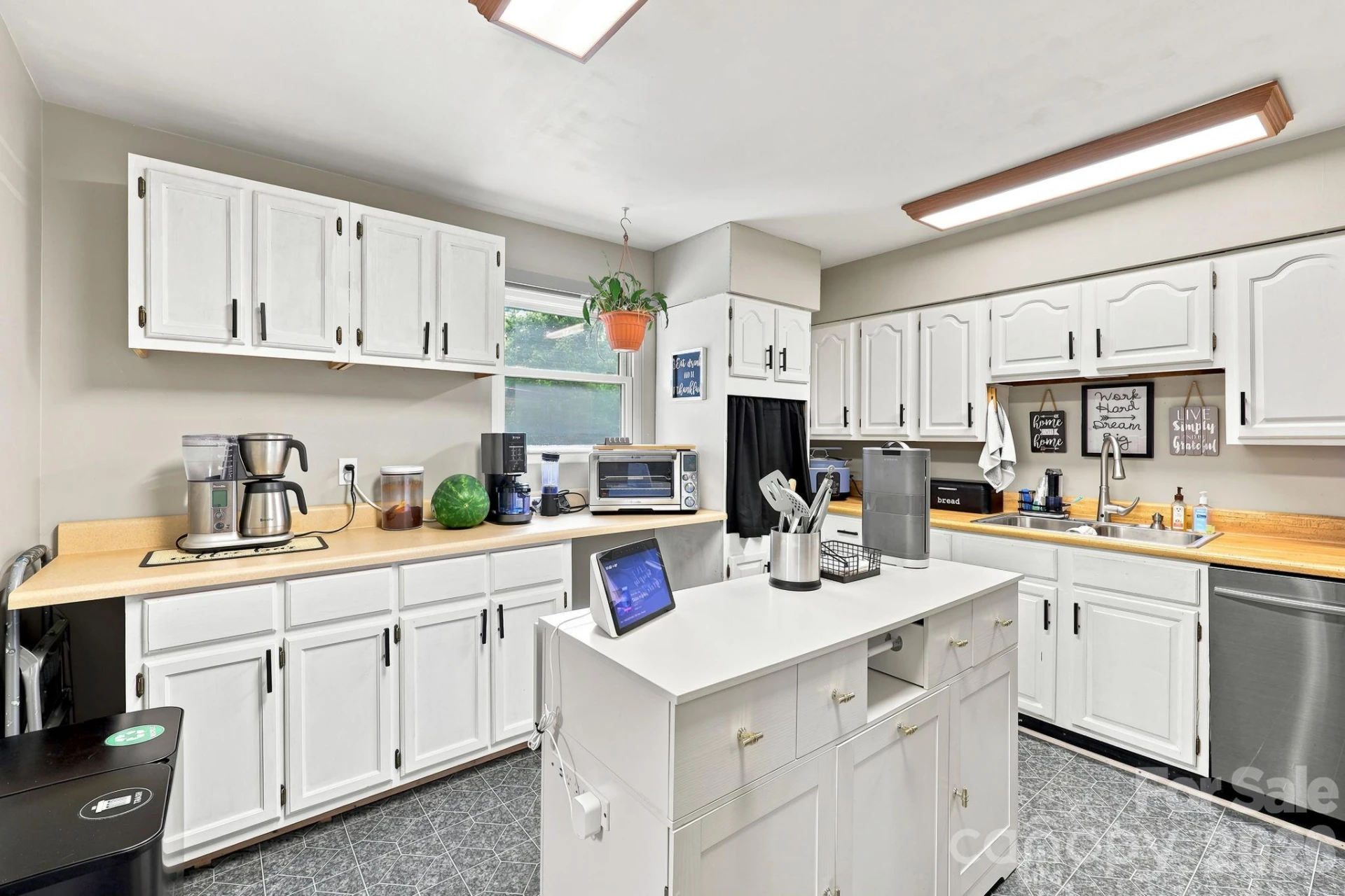 376 School Road E - Photo 21