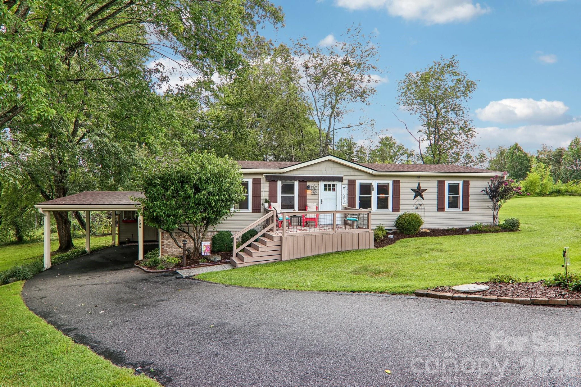 305 Meadowbrook Court - Photo 2