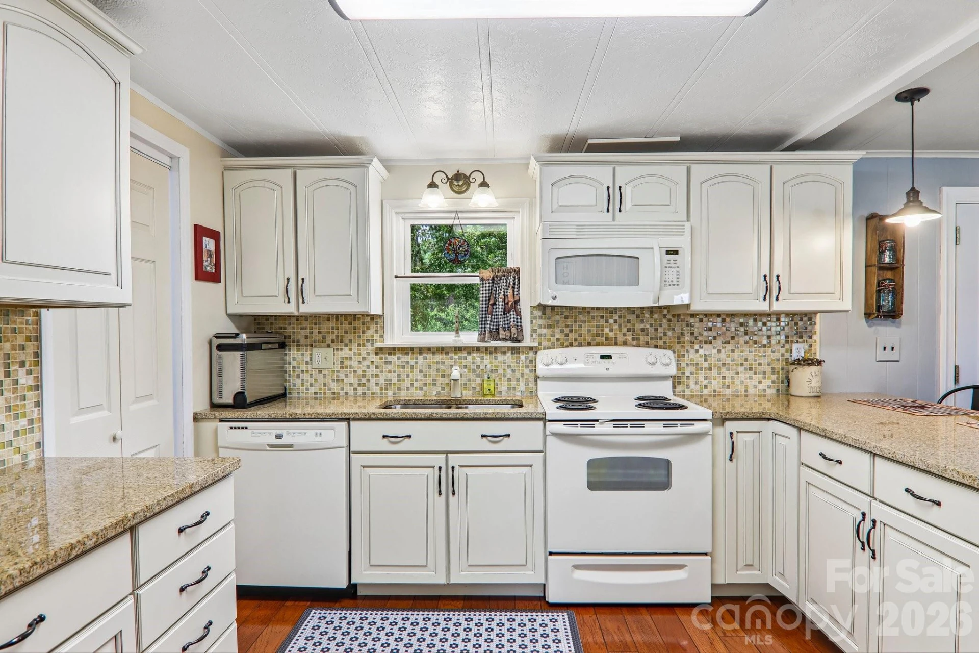 305 Meadowbrook Court - Photo 20