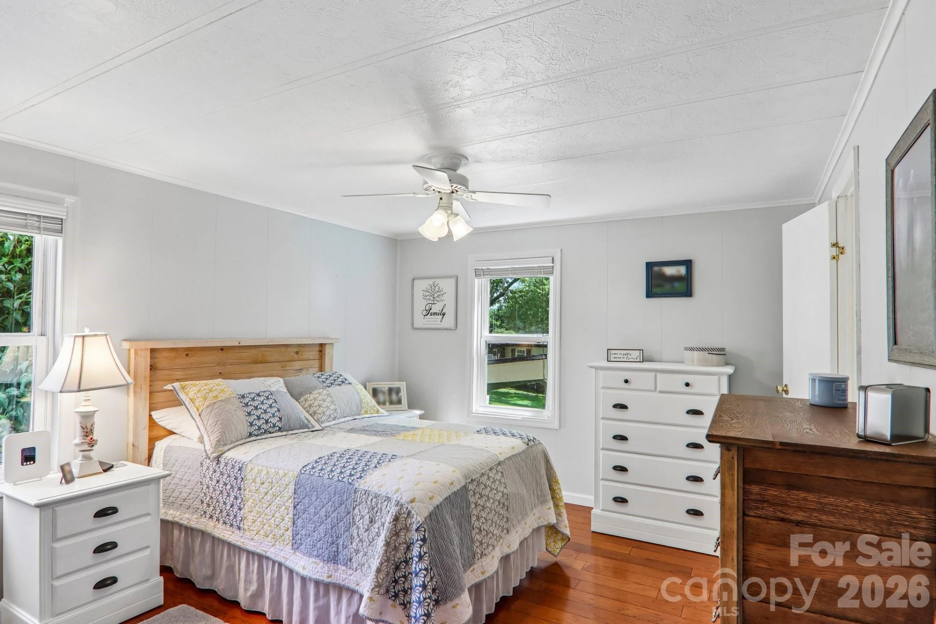 305 Meadowbrook Court - Photo 26