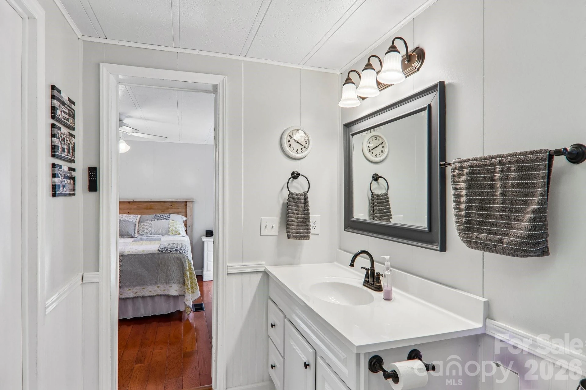305 Meadowbrook Court - Photo 29