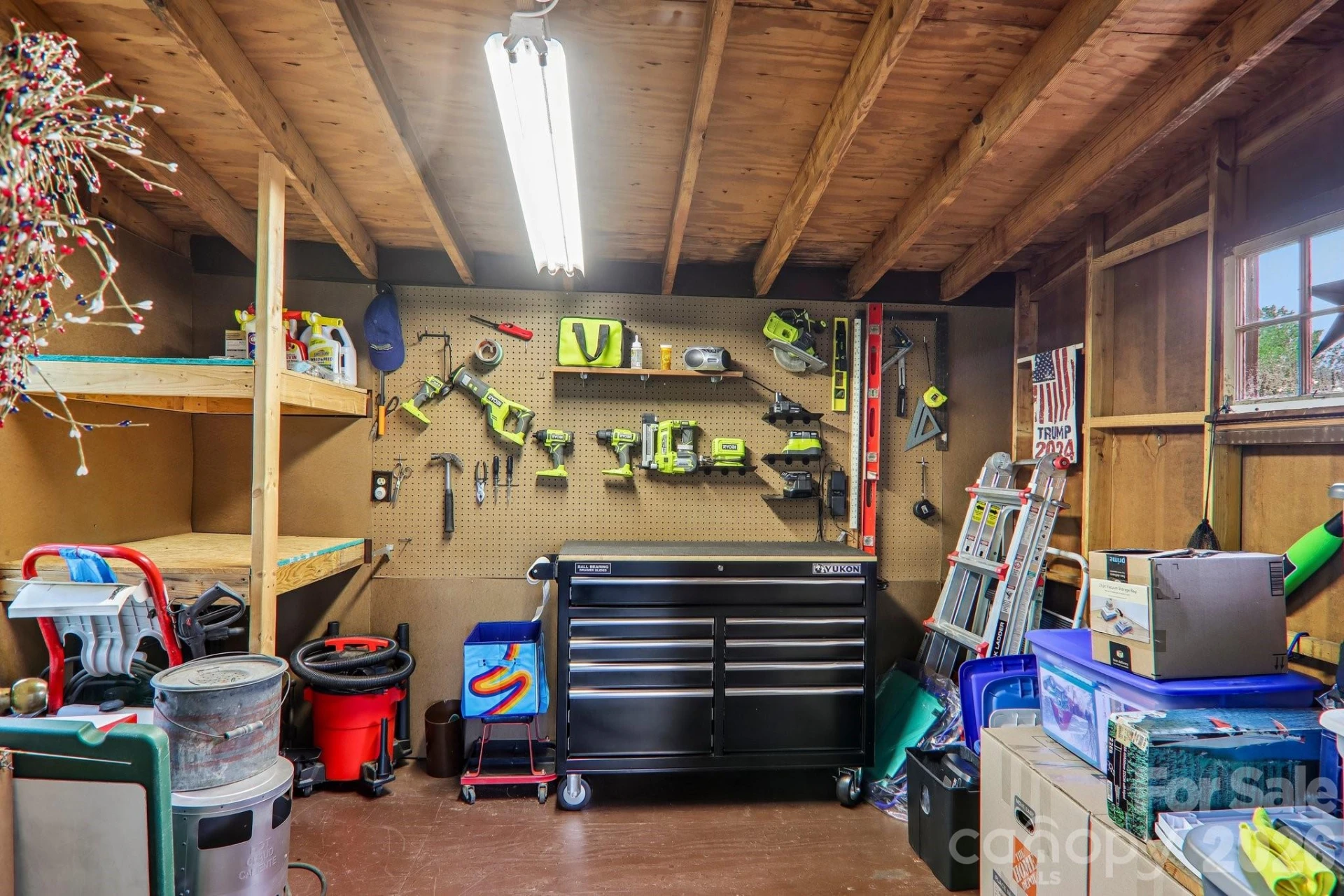 305 Meadowbrook Court - Photo 40