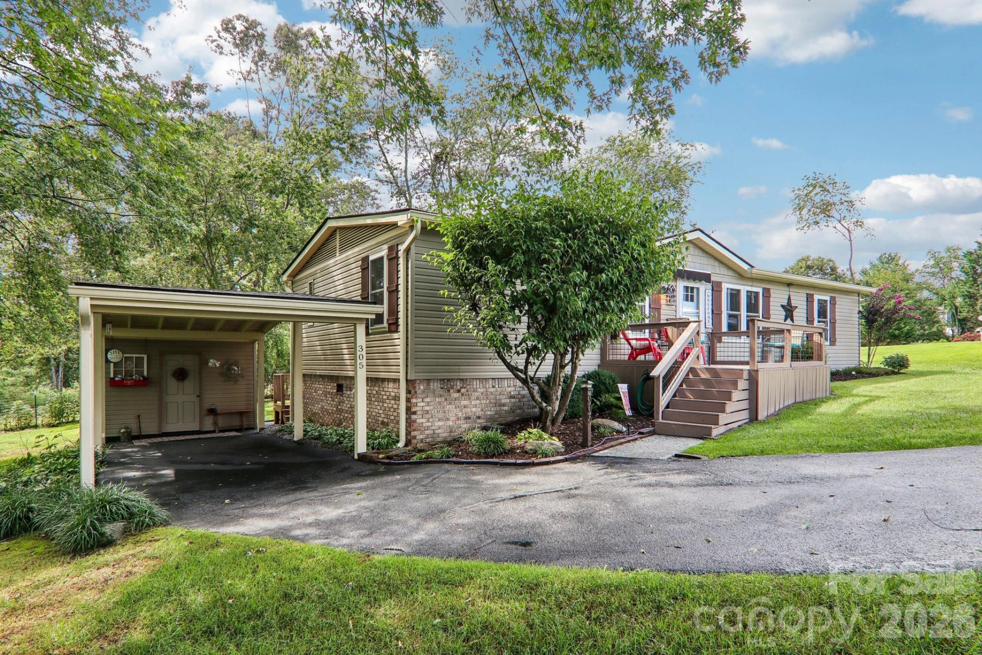 305 Meadowbrook Court - Photo 41