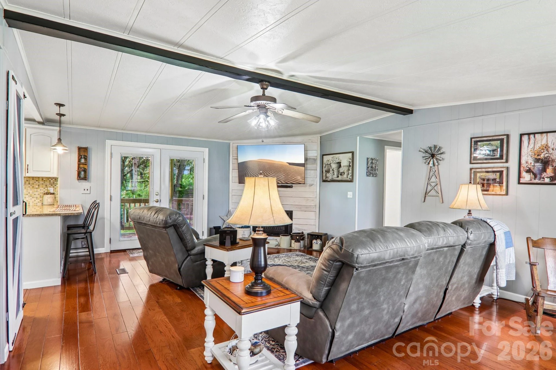 305 Meadowbrook Court - Photo 10