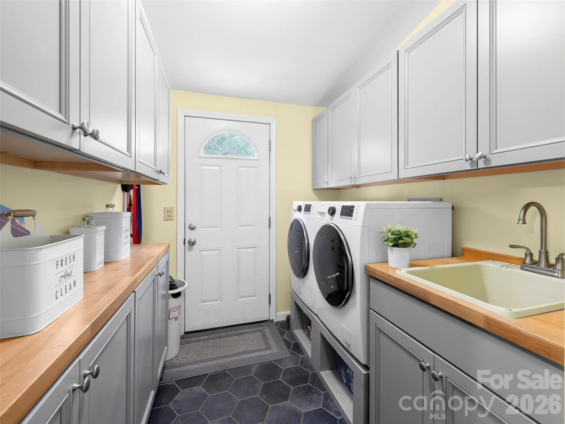 32 Reeves Road - Photo 14
