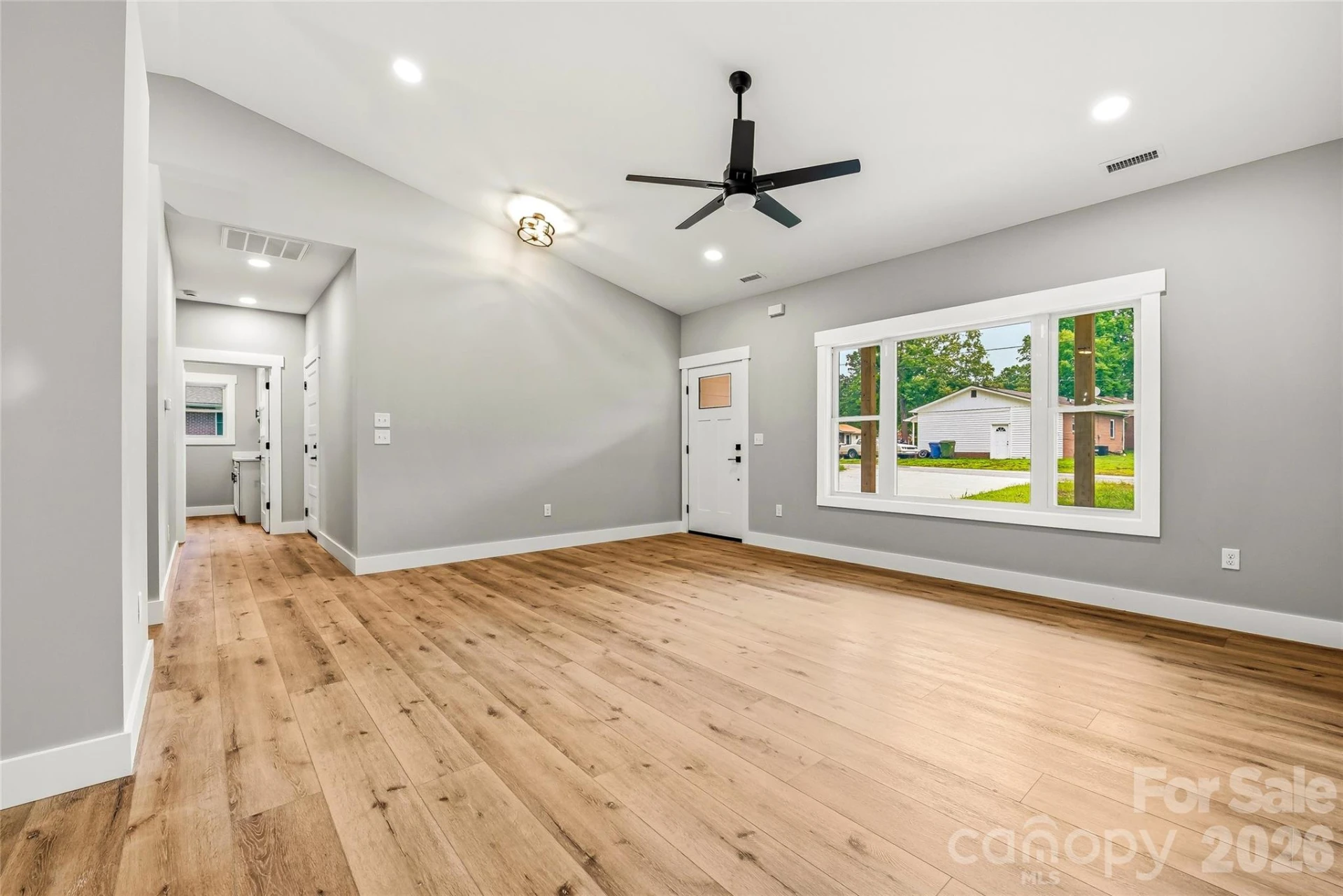 334 Woodland Drive - Photo 3