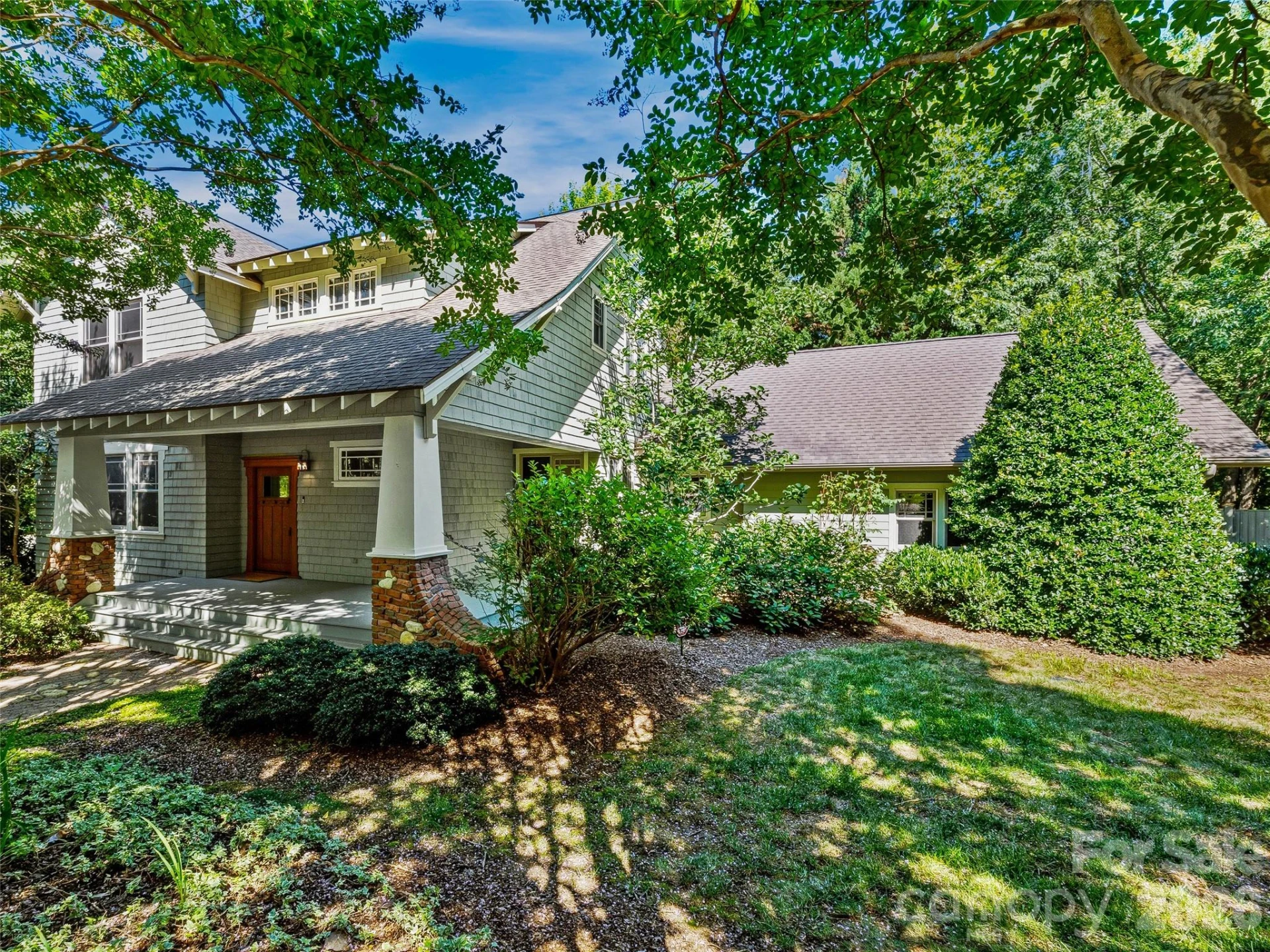 1606 Olmsted Drive - Photo 2