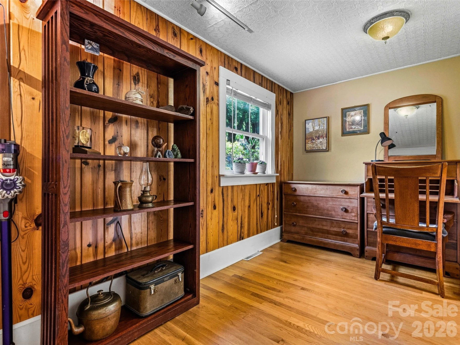 152 E Marshall Street - Photo 16
