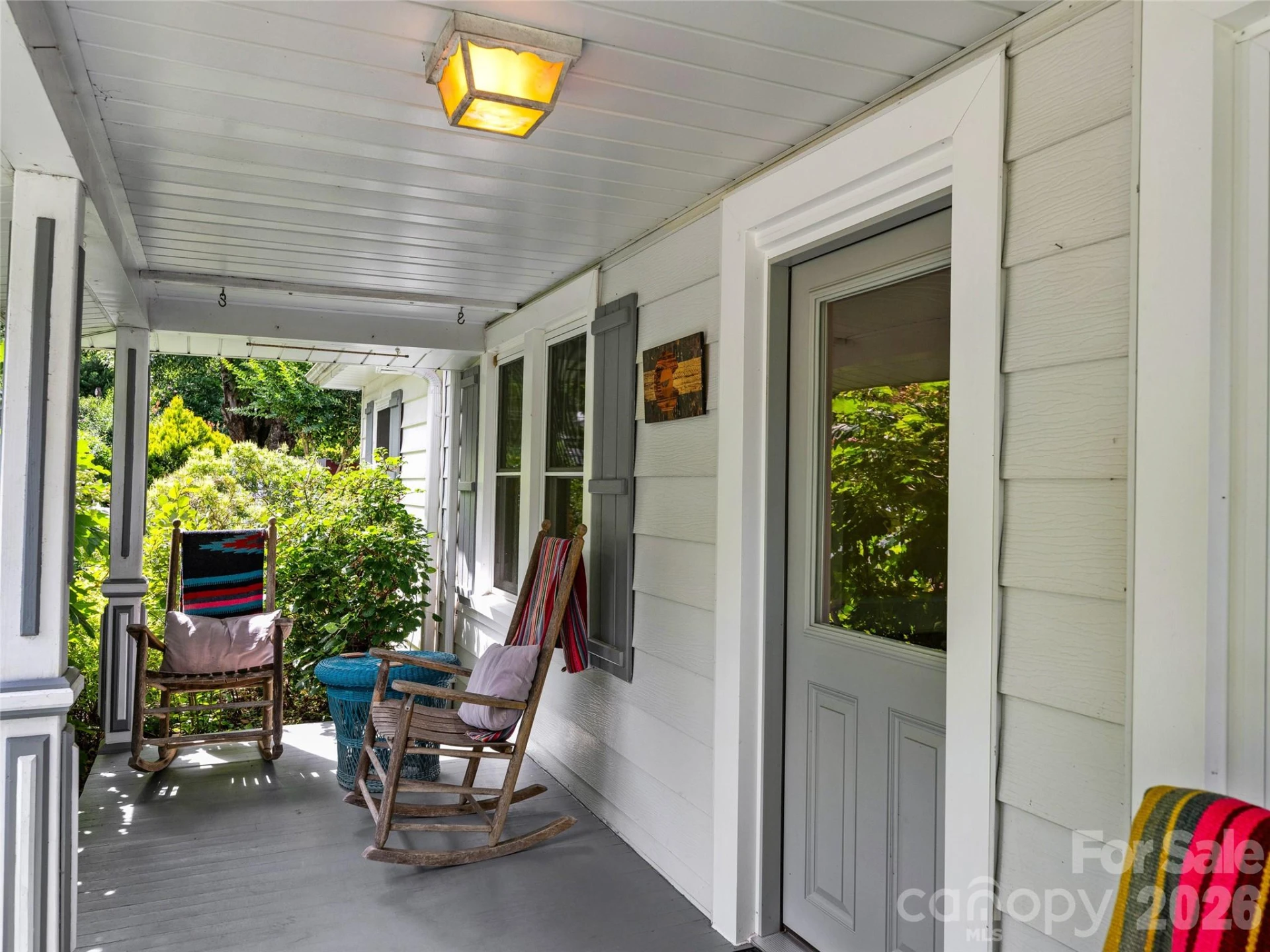 152 E Marshall Street - Photo 3