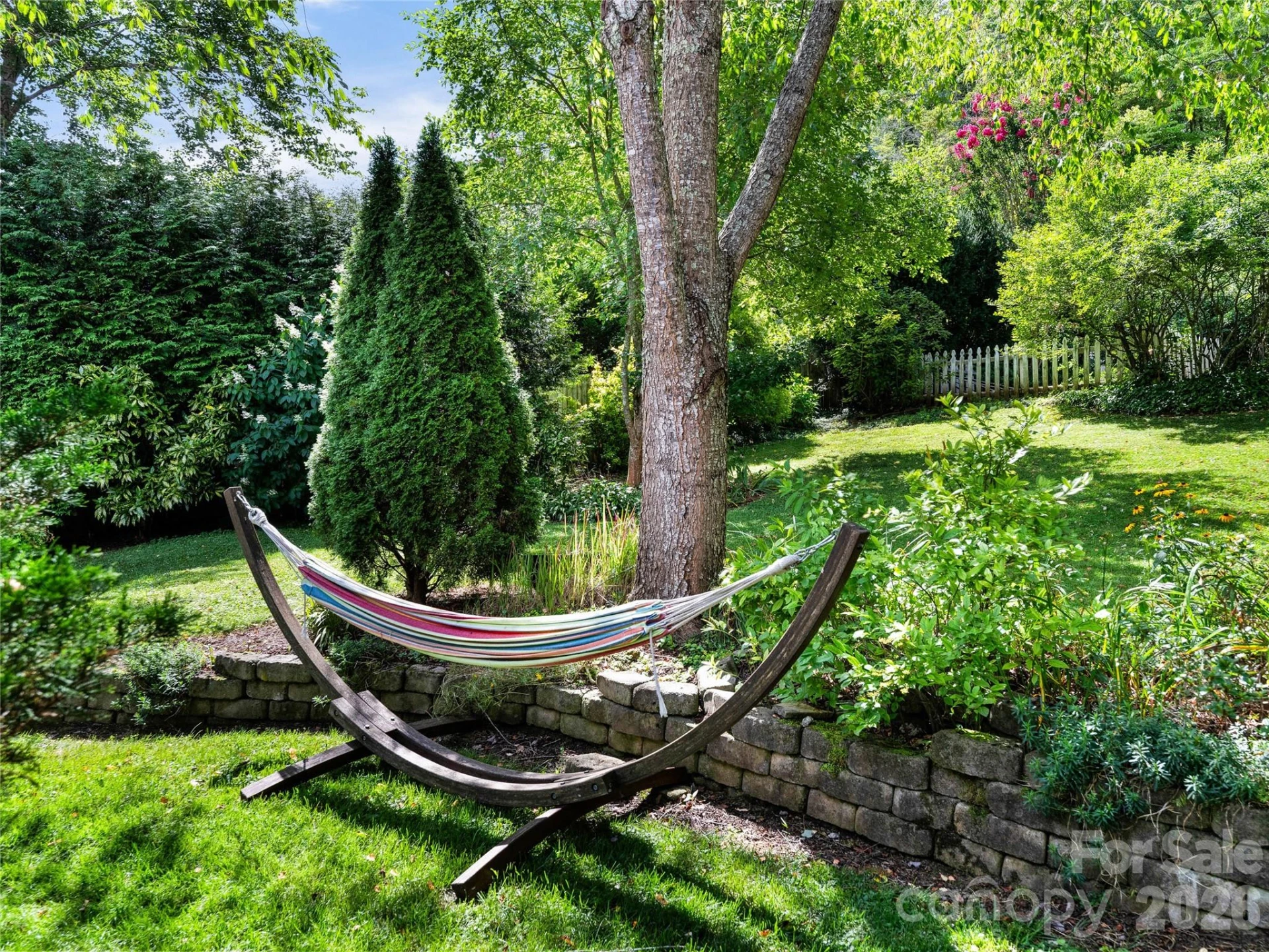 152 E Marshall Street - Photo 27