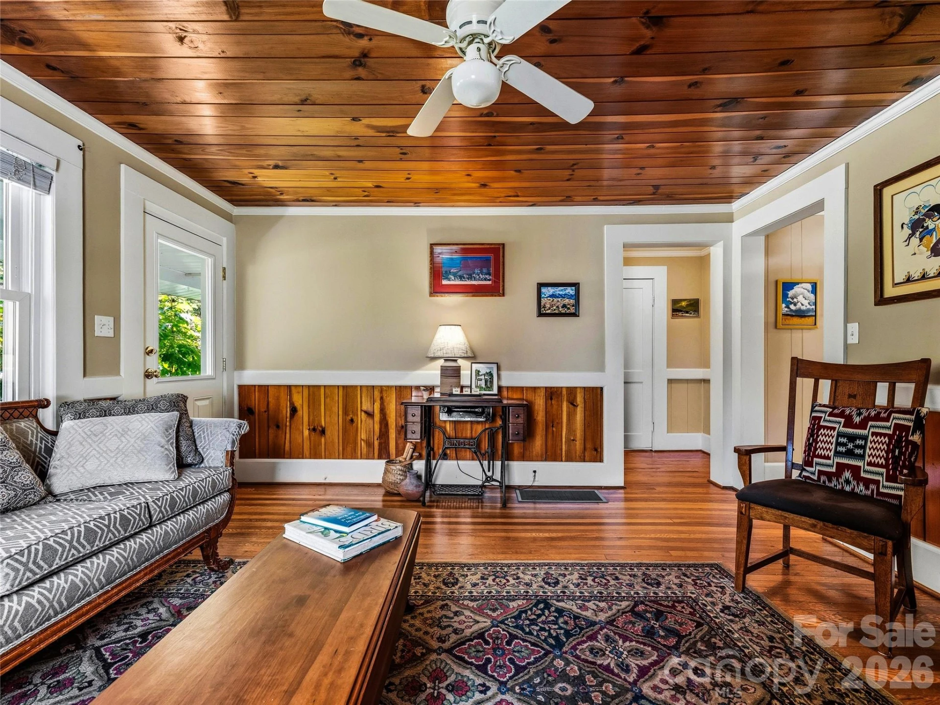 152 E Marshall Street - Photo 4