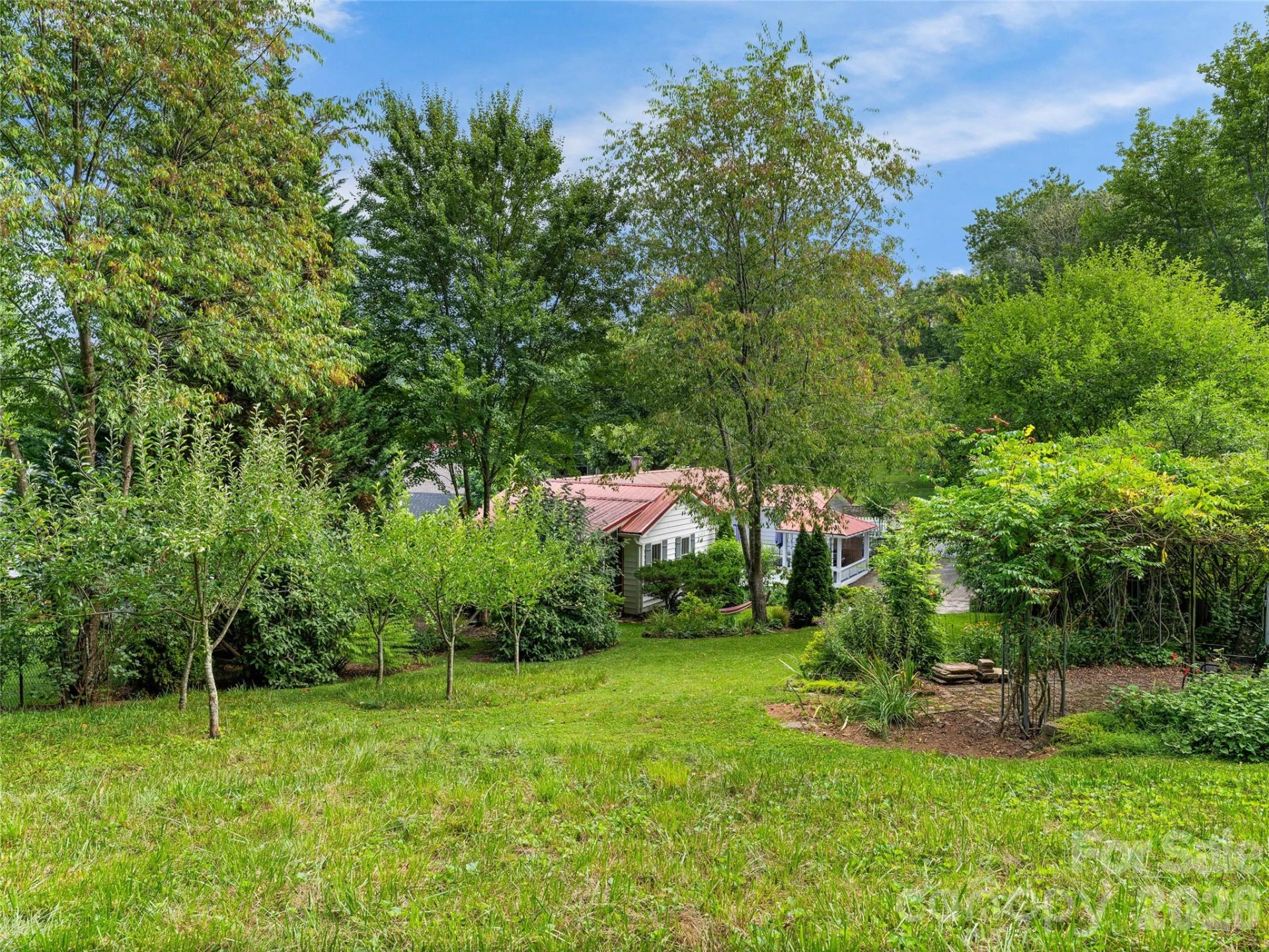 152 E Marshall Street - Photo 39